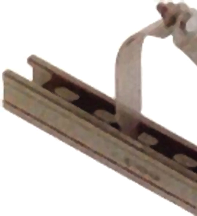 P-type pipe clamp YEP on channel